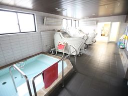 清潔な浴室スペース
