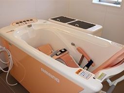 快適な設備の浴室