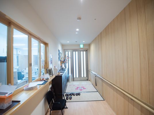 廊下に設置されたカウンター