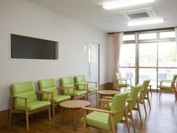 明るい休憩室の様子
