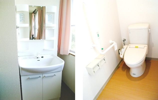 清潔な洗面台とトイレ