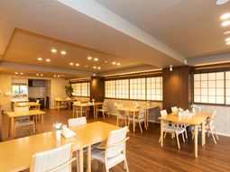 温かみのあるダイニングルーム