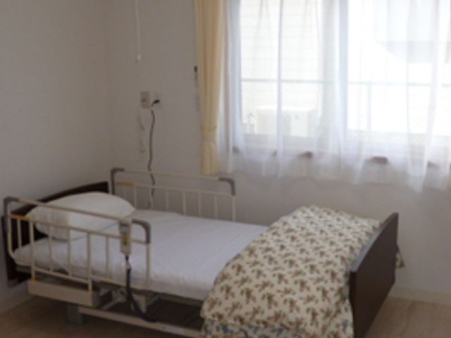 きれいで明るい居室 居室 清潔感あふれる居室の環境で、入居者様のサポートを一緒に行いませんか。
