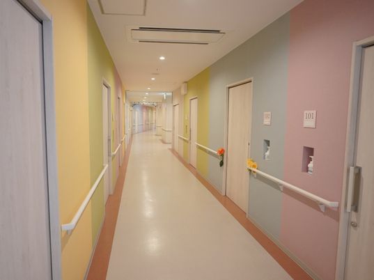 カラフルな廊下