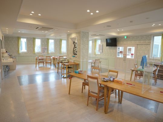 ハーモニックな食堂