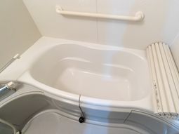 清潔な浴室の一角