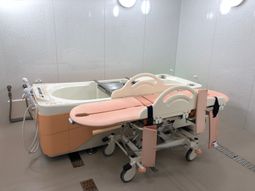 バリアフリーの浴室設備