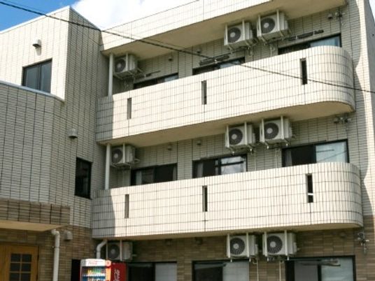 外観の建物正面  