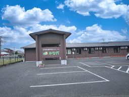 外観のエントランス