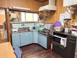 キッチンの配置と備品