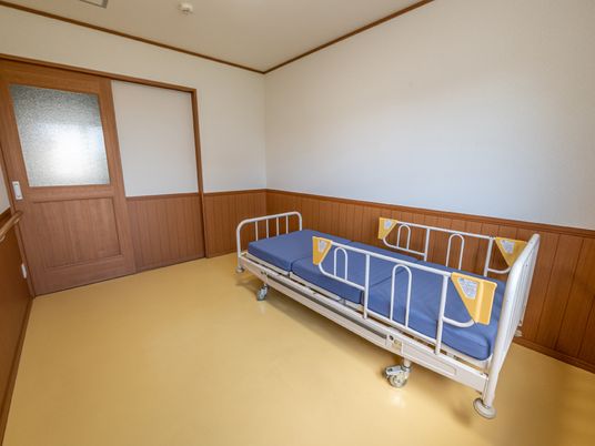 綺麗な居室のベッド