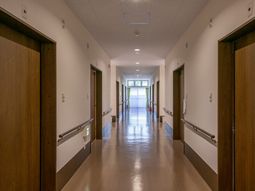 清潔感ある廊下の様子