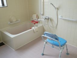 バリアフリー浴室設備