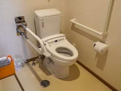 バリアフリートイレ補助