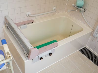 介護用の浴室設備
