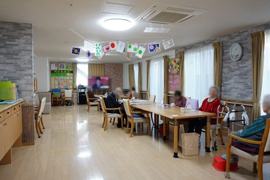 利用者との食事風景