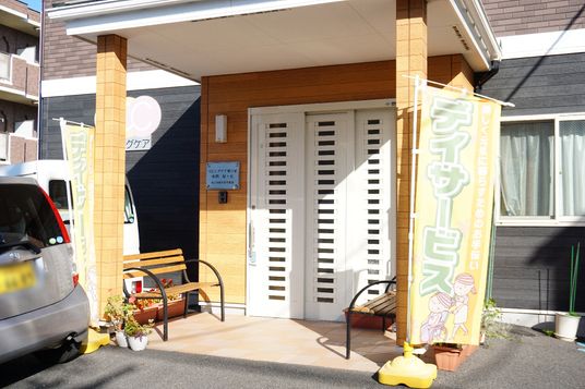 エントランスでの求人