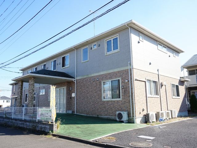 外観を持つ施設 外観 清潔感あふれる外観の職場です。あなたの力をここで発揮してください。
