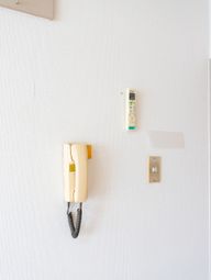 電話付きの壁