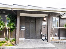 和風デザインのエントランス