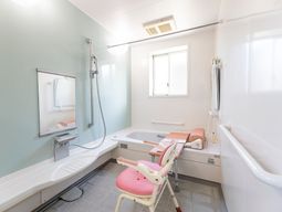 清潔な浴室設備