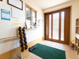 明るい玄関ロビー