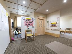 温かみのある休憩室空間