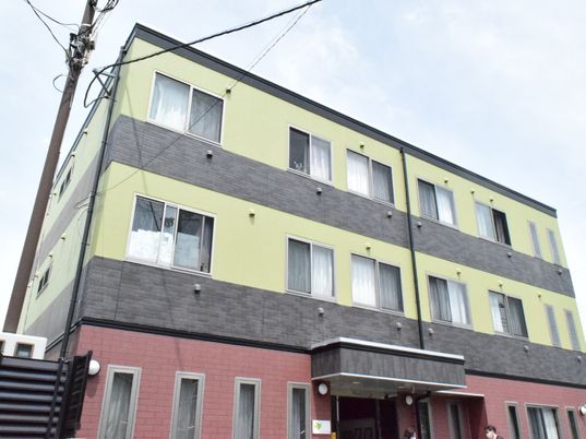 清潔感のある外観の建物