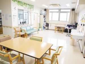 明るい食堂の共有空間  
