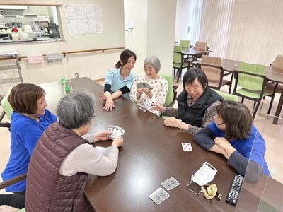 和やかな食堂の様子