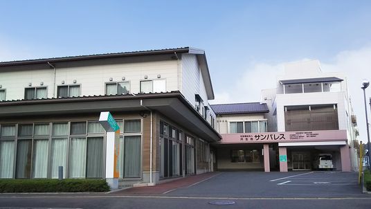 明るく開放的なエントランス