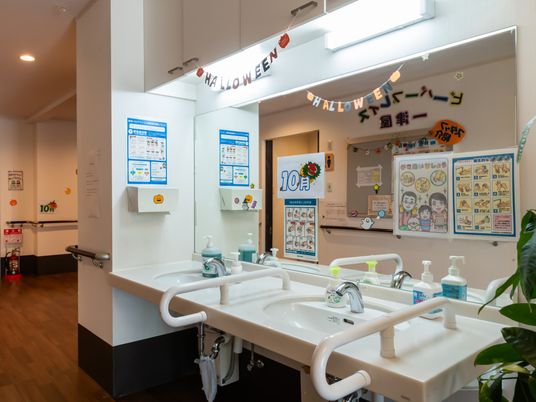 装飾付き洗面台