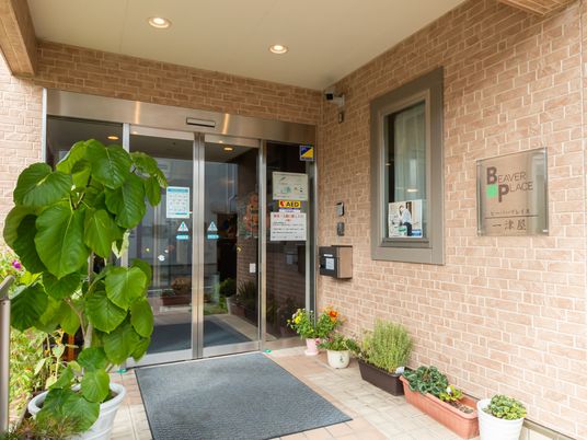 温かみのあるエントランス