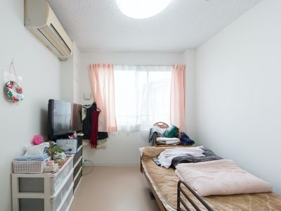 清潔で整備された居室