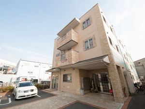 清潔感のある建物の外観