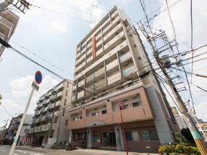 多層建築の外観