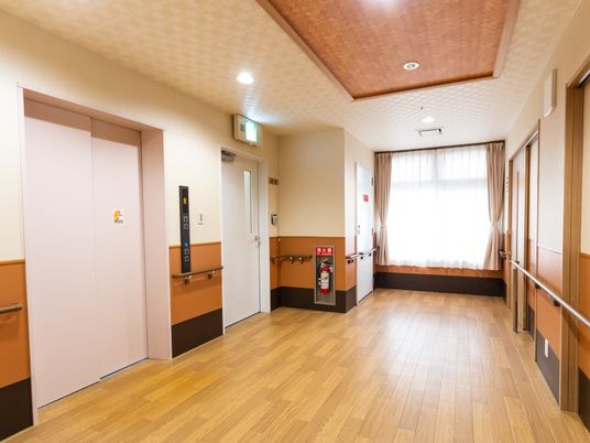 広々とした通路