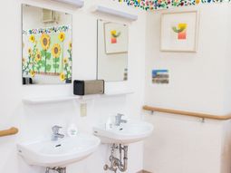 清潔感のあふれる洗面台