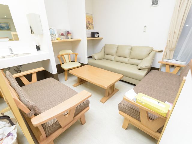 居室の清掃業務 居室 清掃のキレイな居室を保つお仕事です。入居者の快適な生活空間を支えましょう。