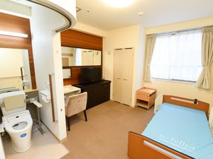 ゆとりのある洋室の居室