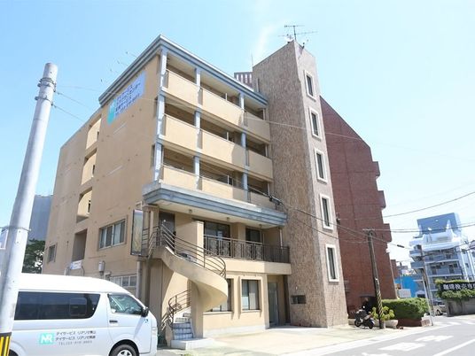 施設の外観  
