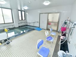 機能訓練用のプール室