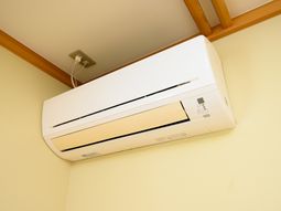 エアコンが設置された角部