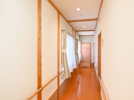 清潔感漂う廊下