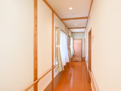 清潔感漂う廊下