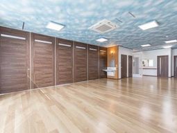 広々とした明るい空間