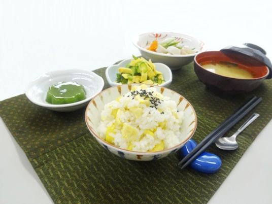健康的な和定食の料理