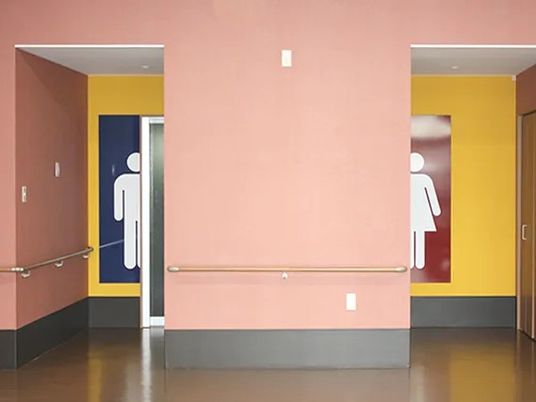 トイレ案内の廊下  