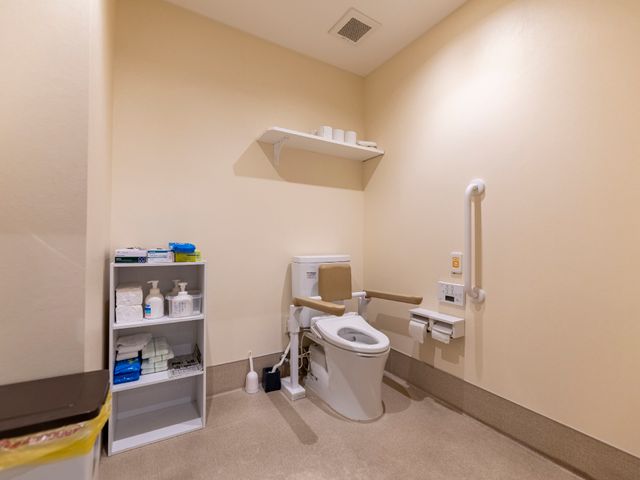 清潔感あるトイレ トイレ 清潔で使いやすいトイレの環境。細やかな配慮が求められる仕事です。