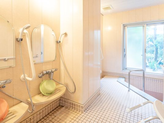 介護の現場で使用される浴室